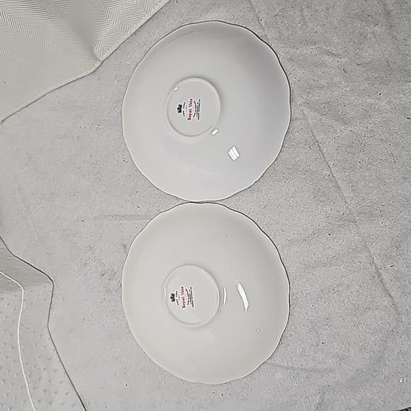 Royal Vale Cups and Saucers - Picture 3 of 10